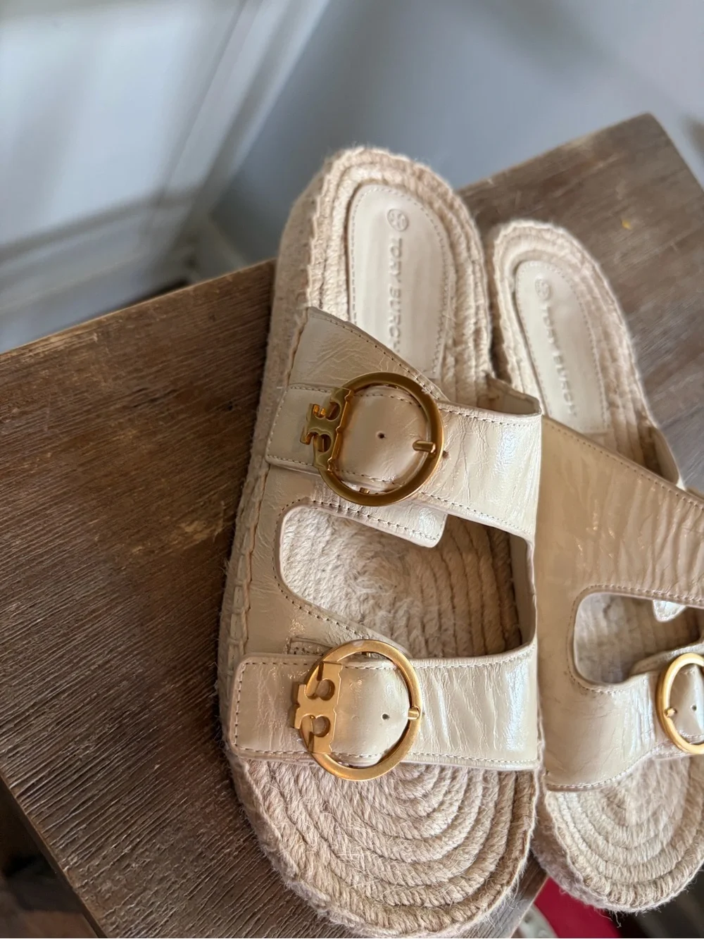 Tory Burch Selby Two Band Espadrille Slides oat gold Leather Size 7 Buckles